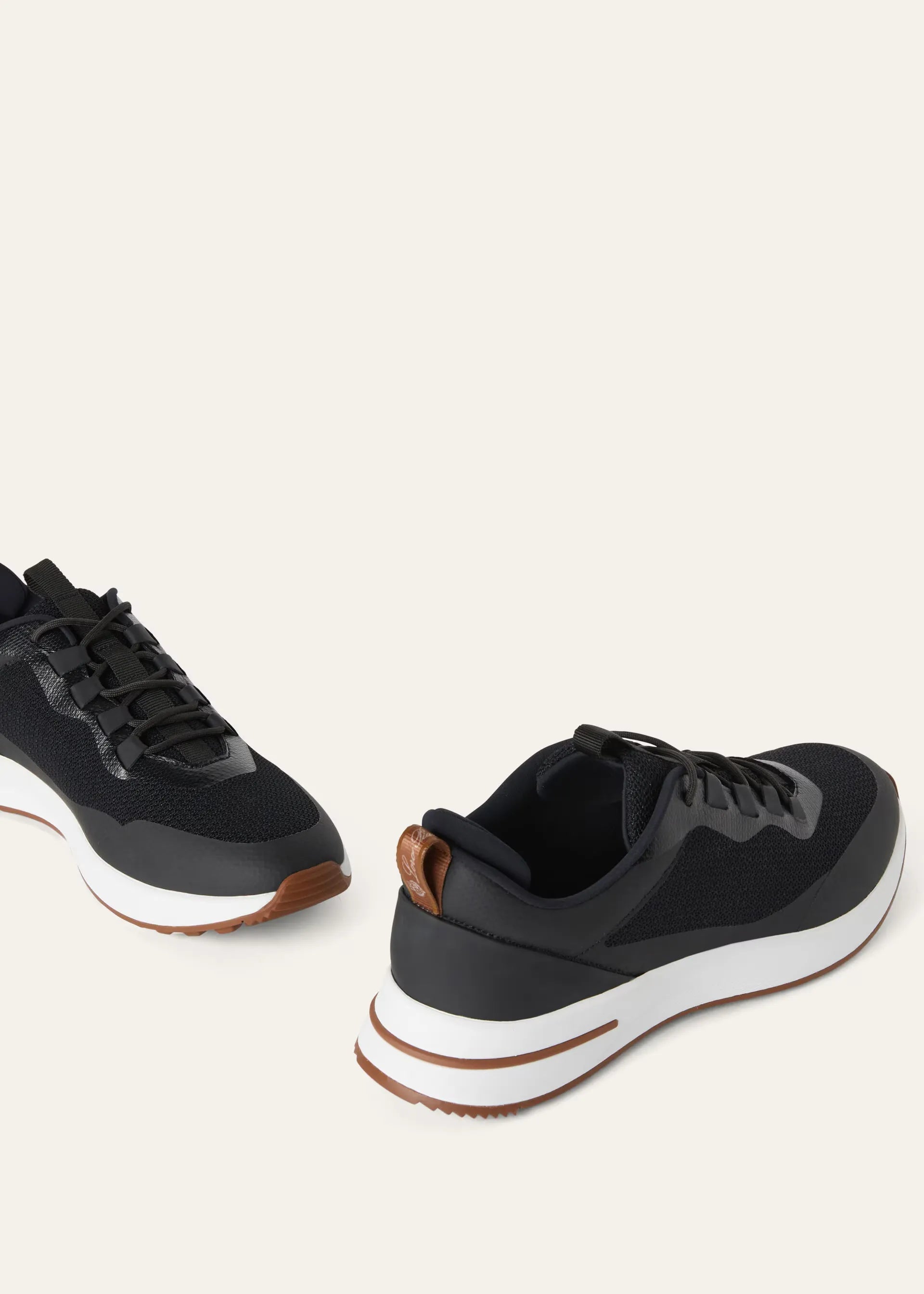 Week End Walk Sneaker