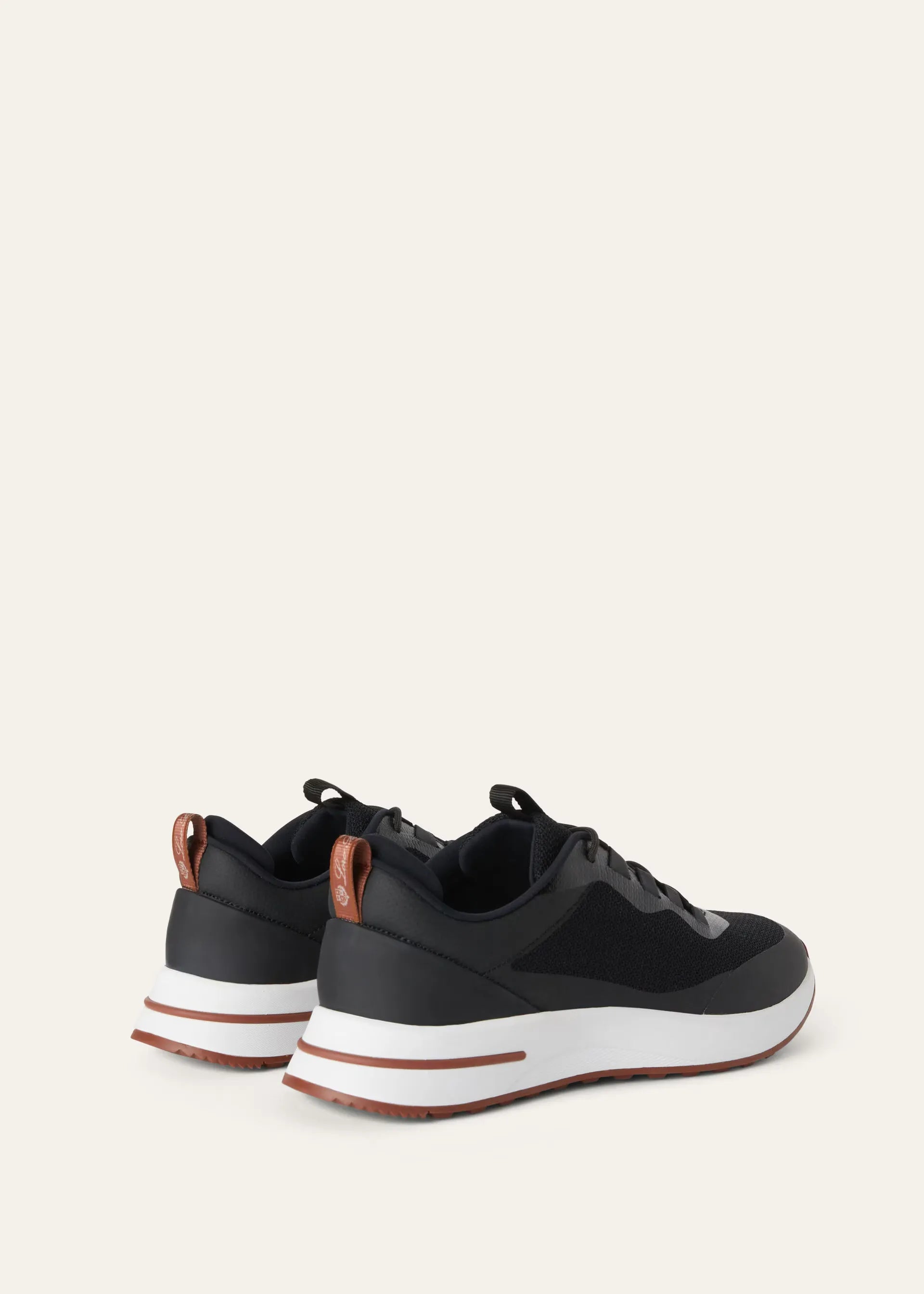 Week End Walk Sneaker
