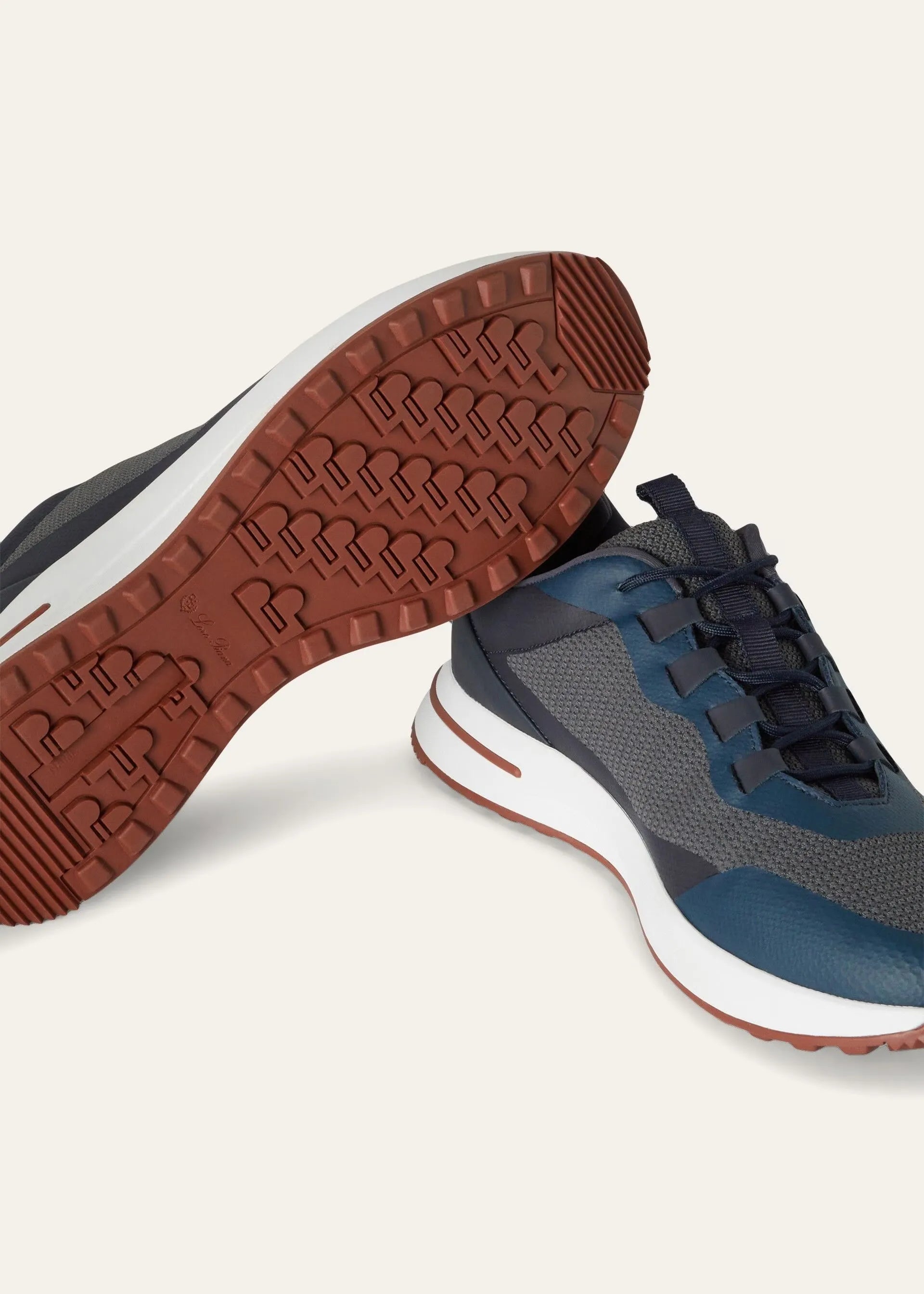 Week End Walk Sneaker