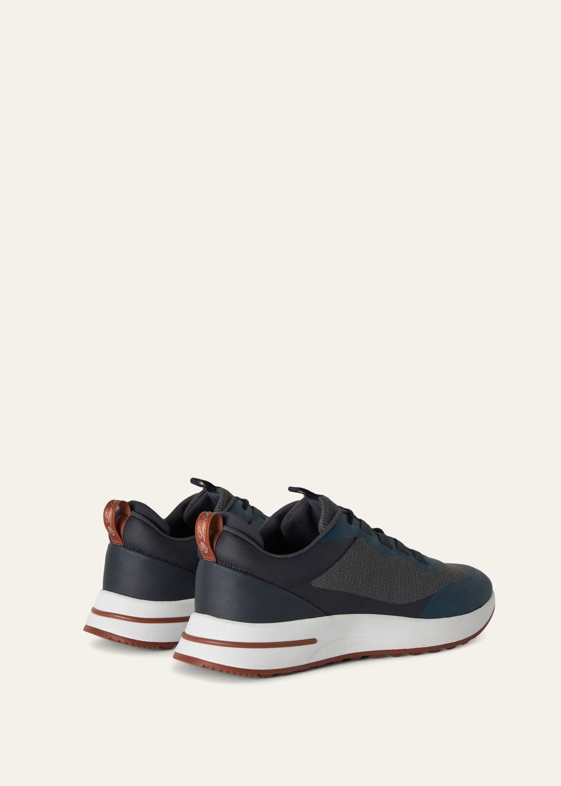 Week End Walk Sneaker