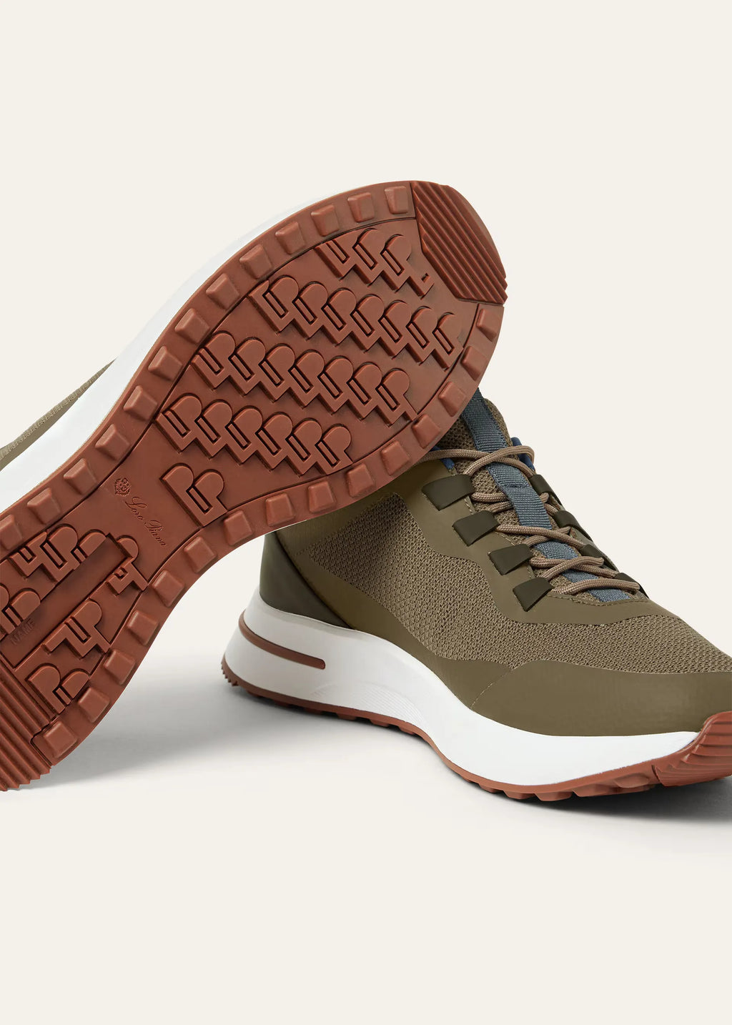 Week End Walk Sneaker