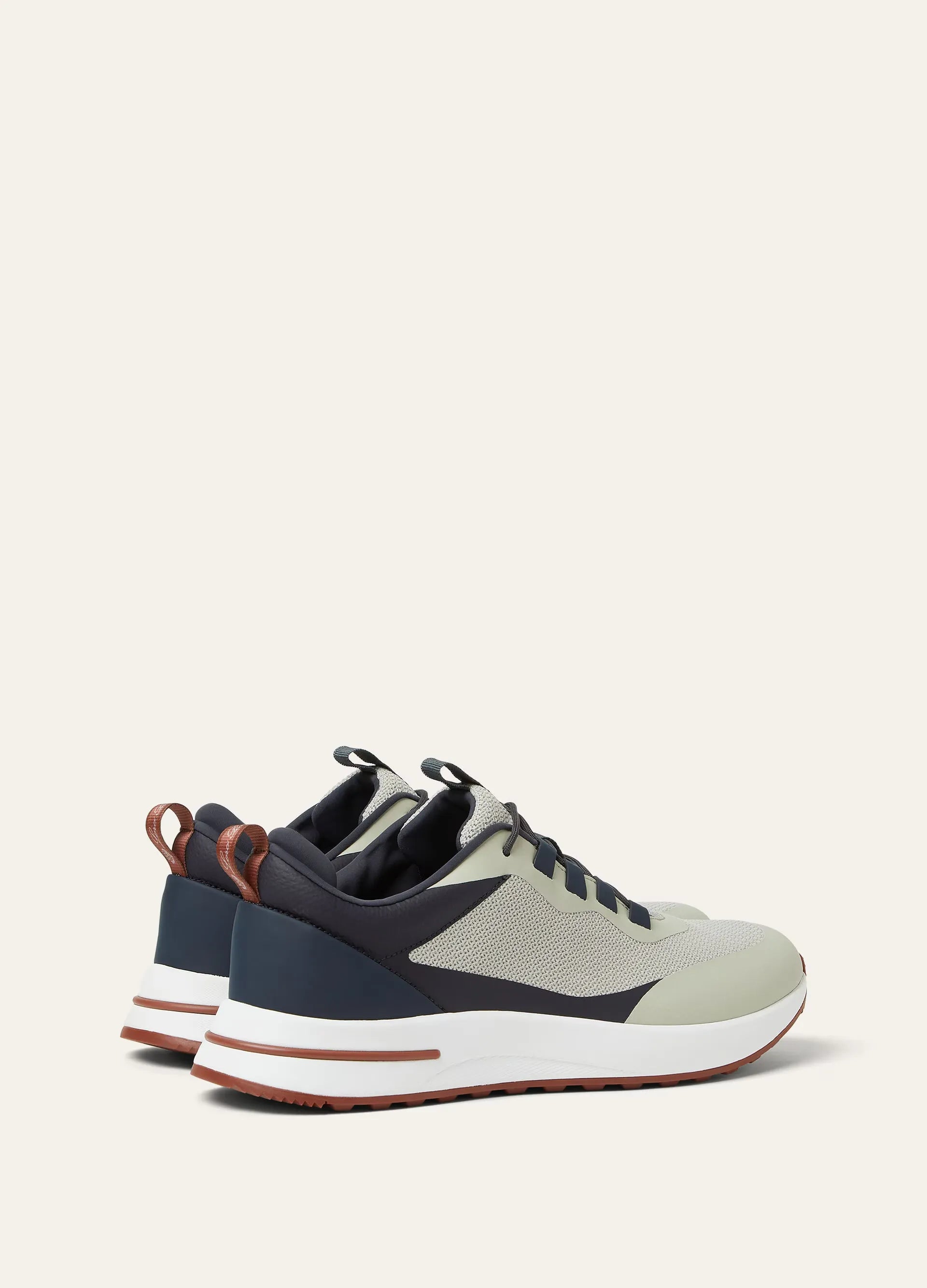 Week End Walk Sneaker
