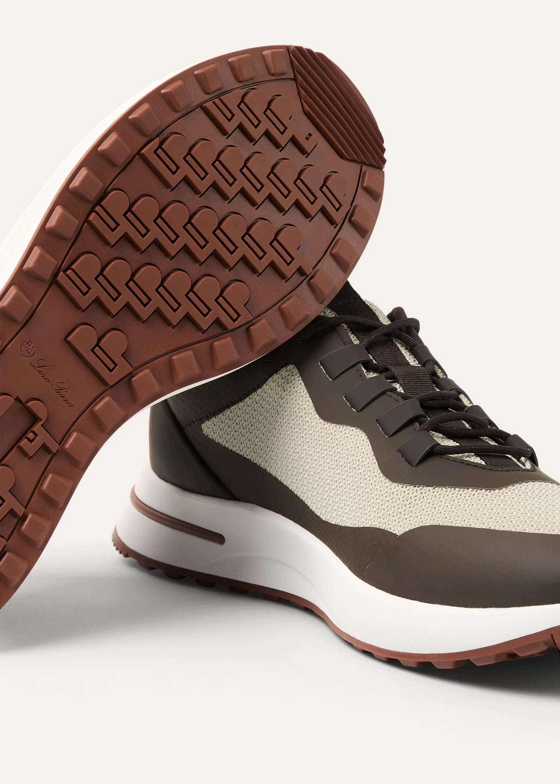 Week End Walk Sneaker