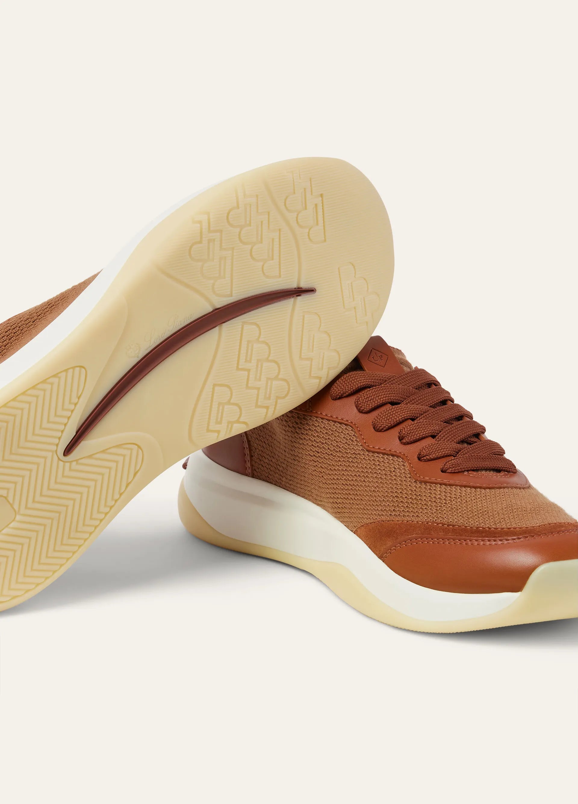 410 LP Walk Wish Sneaker