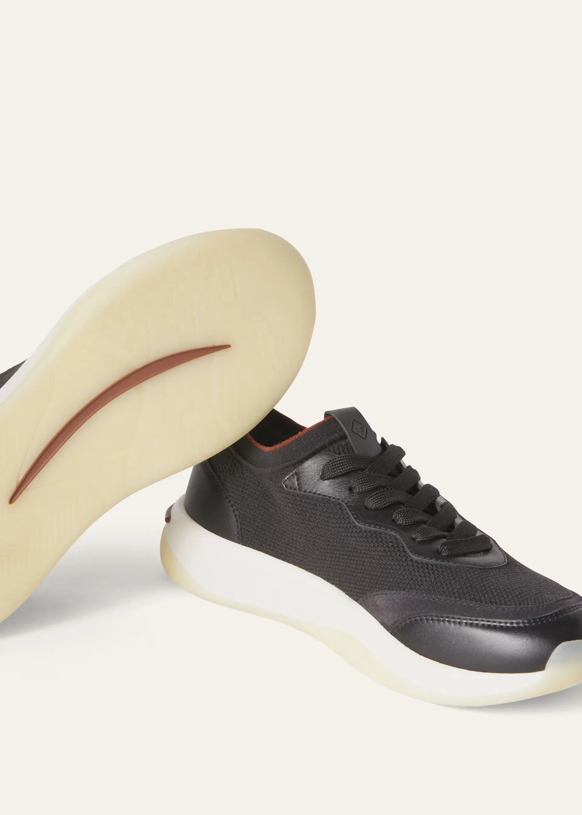 410 LP Walk Wish Sneaker