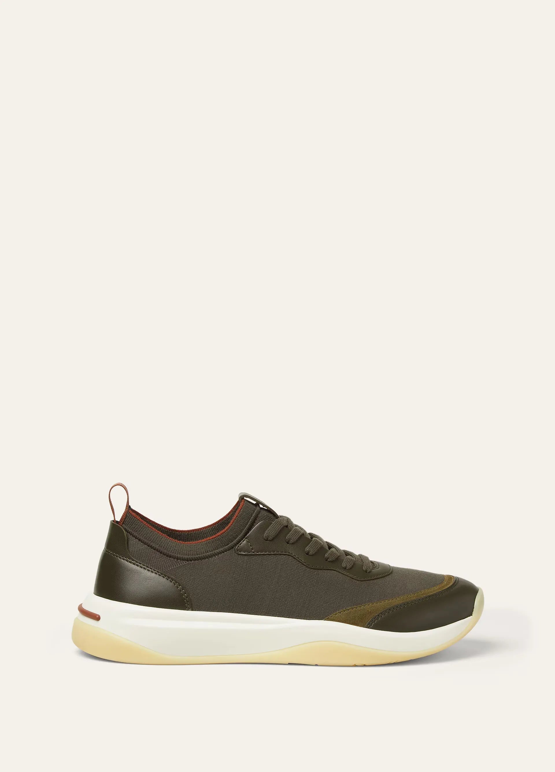 410 LP Walk The Gift Of Kings Sneaker