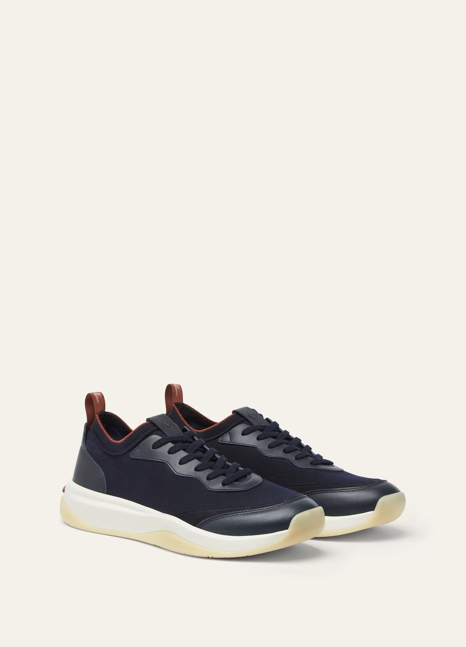 410 LP Walk The Gift Of Kings Sneaker