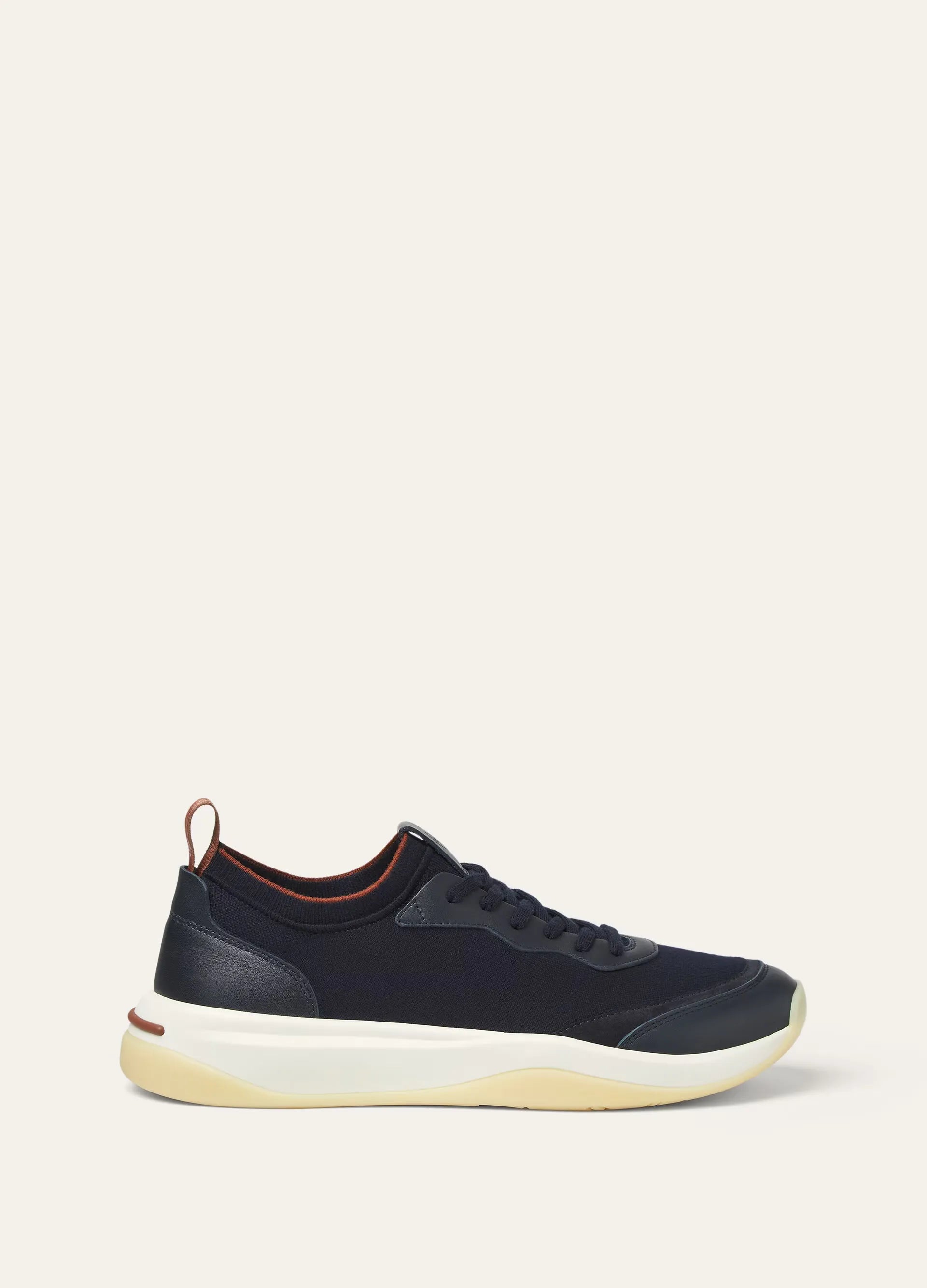 410 LP Walk The Gift Of Kings Sneaker