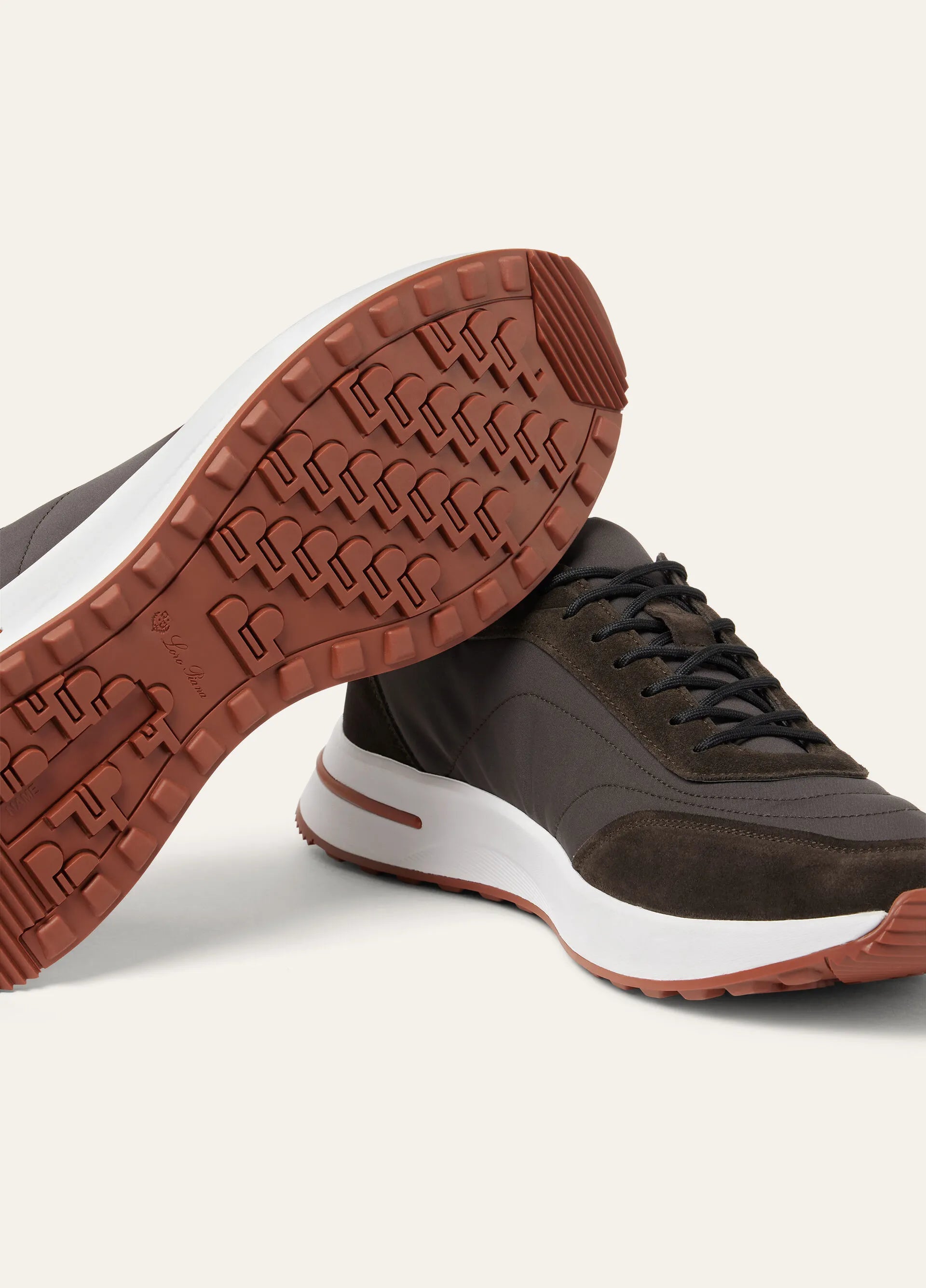 Week End Walk Sneaker