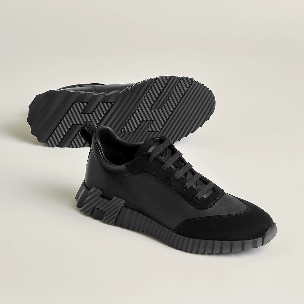 Bouncing Sneaker