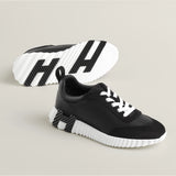 Bouncing Sneaker