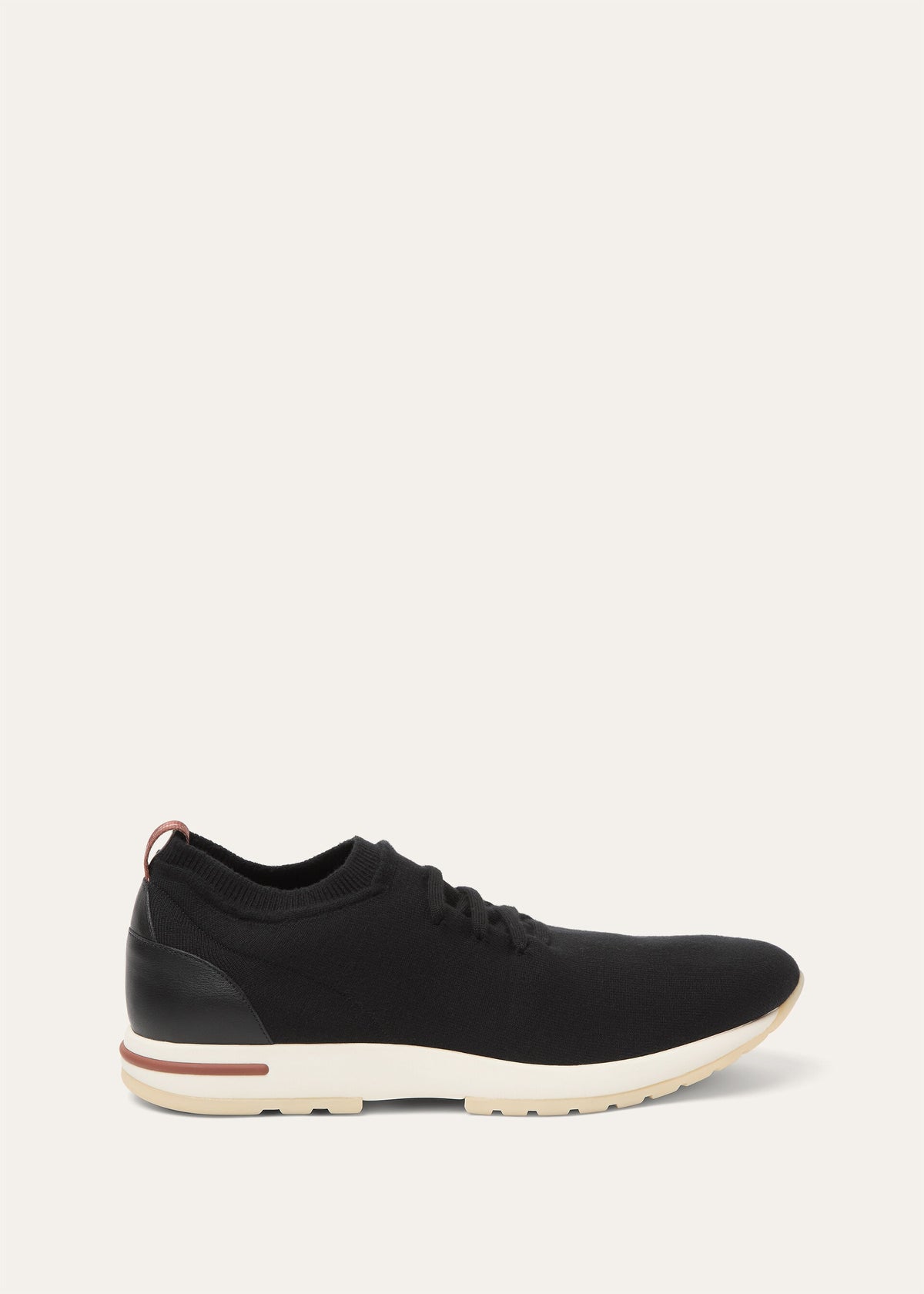 Black (8000)