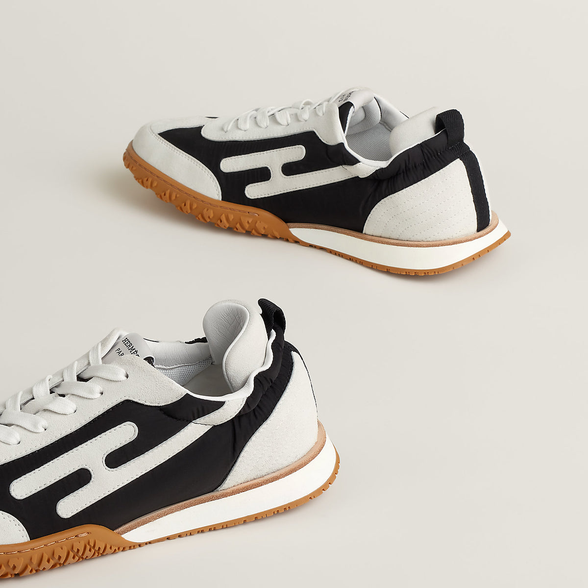 Jet Sneaker