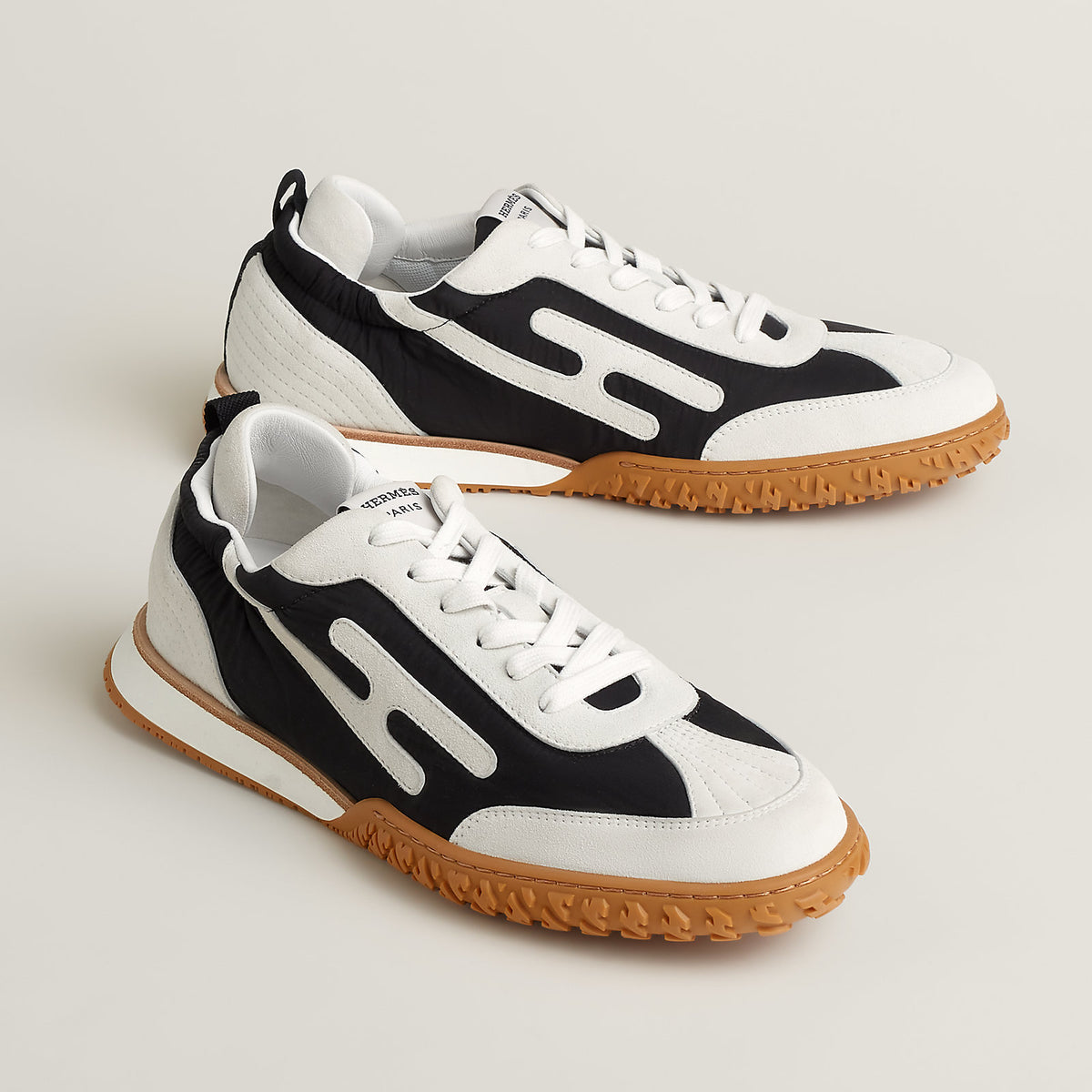 Jet Sneaker