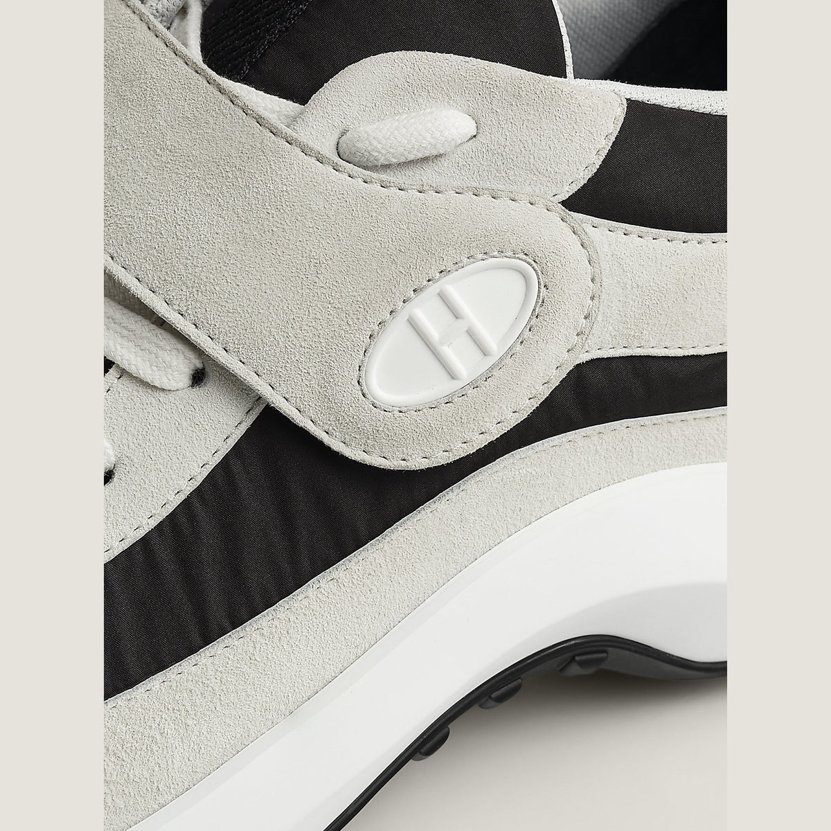 Men's Loop Sneaker Noir / Blanc