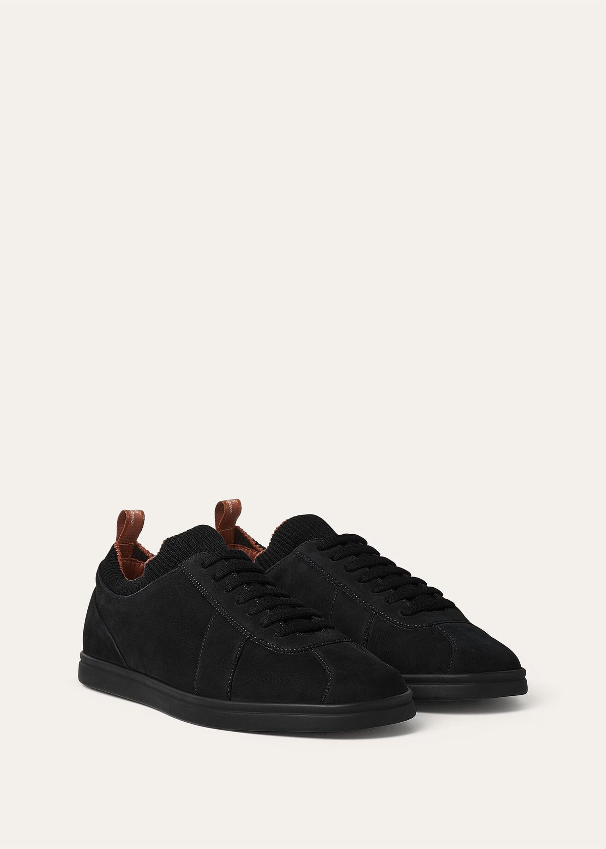 Black (8000)