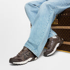 LV Runner Tatic Sneaker Marron worn